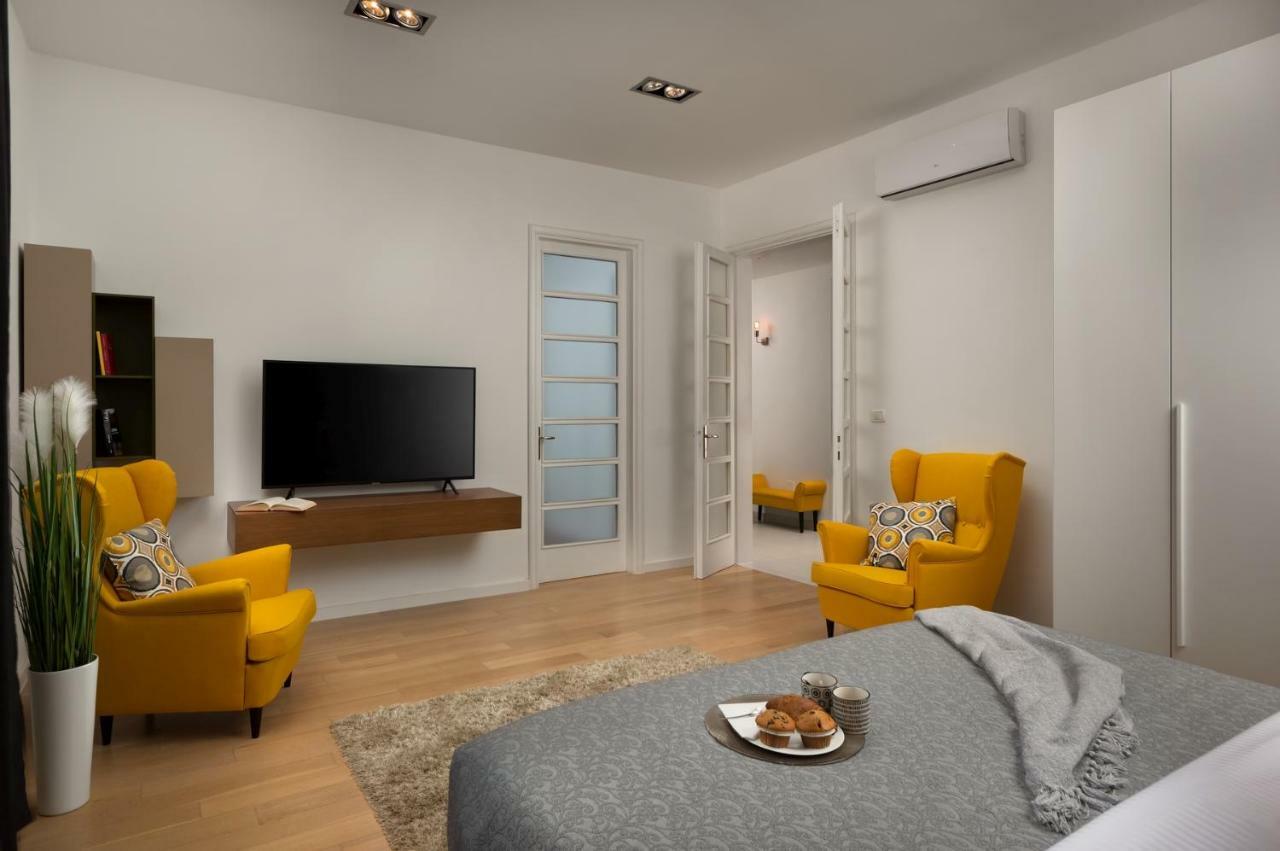 Carducci Apartment - Center PUY Eksteriør bilde
