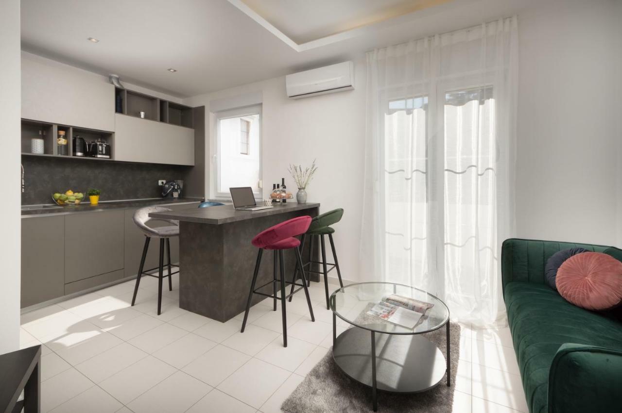 Carducci Apartment - Center PUY Eksteriør bilde